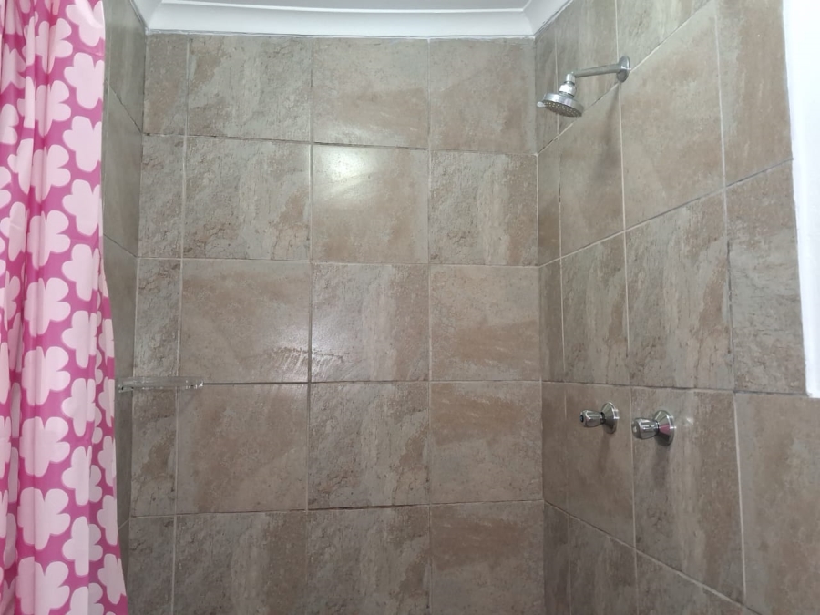 1 Bedroom Property for Sale in Quigney Eastern Cape